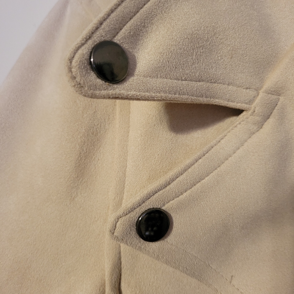 Jacket - Picture 5 of 6